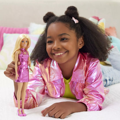 BARBIE madistė blizgančia rožine suknele (HYT88)