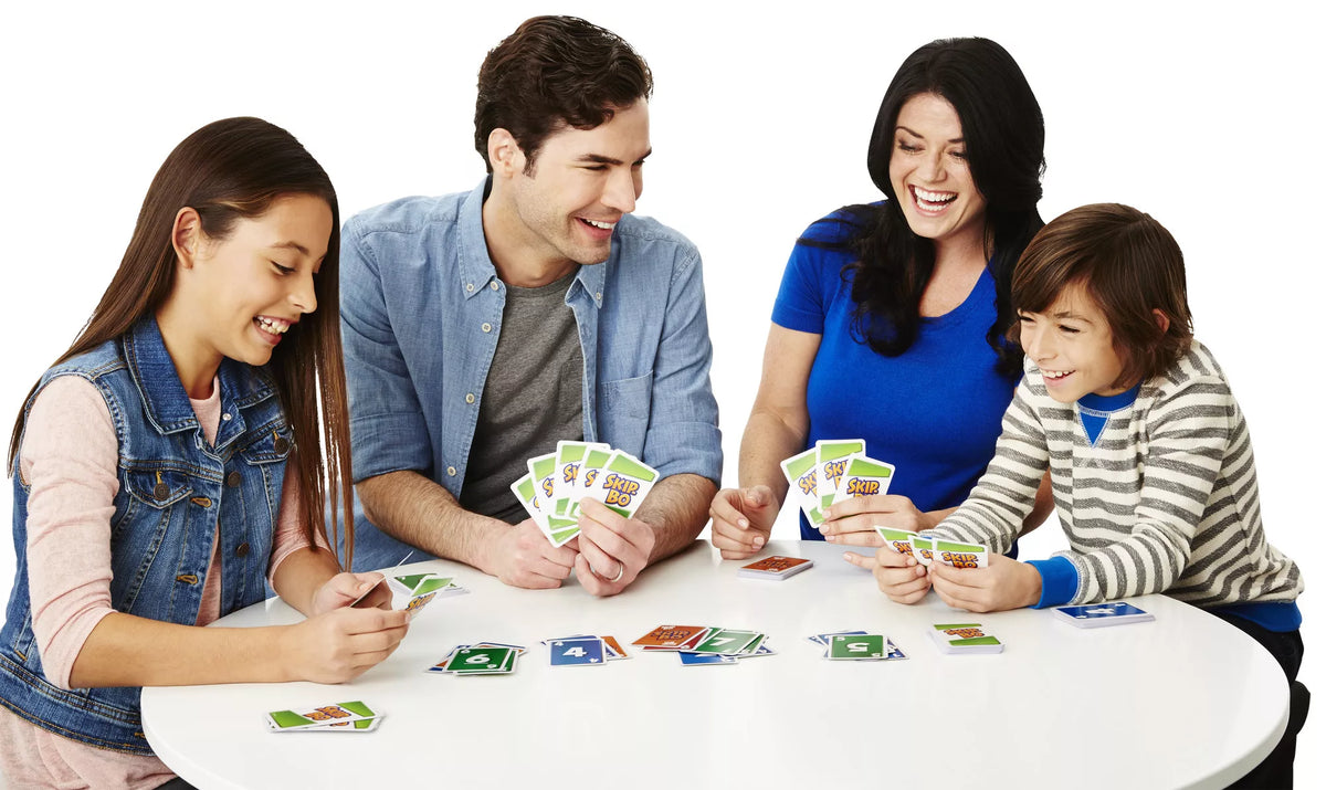 UNO kortos SKIP – BO (42050)