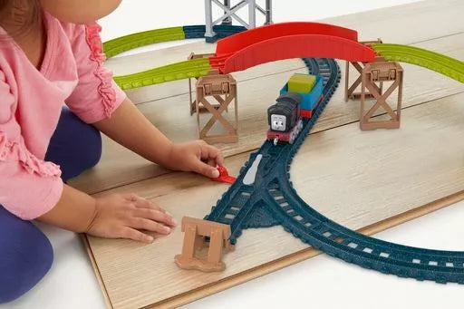 THOMAS AND FRIENDS trasų rinkinys garvežiukams (HGY82)