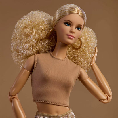 BARBIE BASICS No7 lėlė (JJX26)