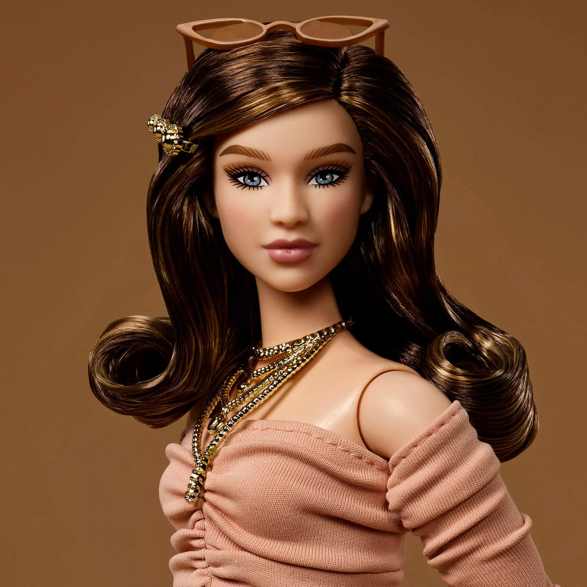 BARBIE YOU CREATE BASICS lėlė šviesiais plaukais (JJX37)